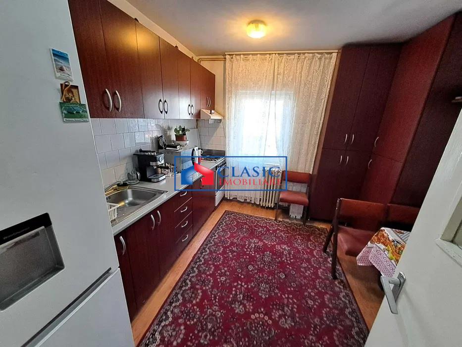 Vanzare apartament 3 camere decomandat Manastur zona Flora, Cluj-Napoca