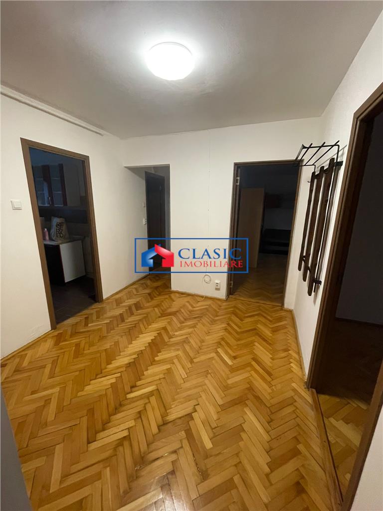 Vanzare apartament 4 camere decomandat Manastur zona BIG, Cluj-Napoca