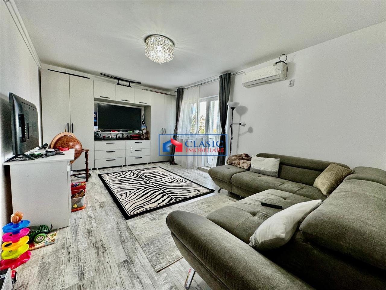 Vanzare apartament 2 camere decomandate modern in Zorilor- strada Lunii