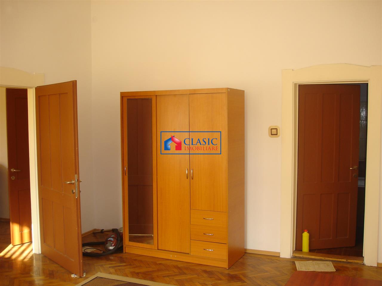 Vanzare Apartament de 3 camere si 85 mp finisat, Garii, Cluj Napoca