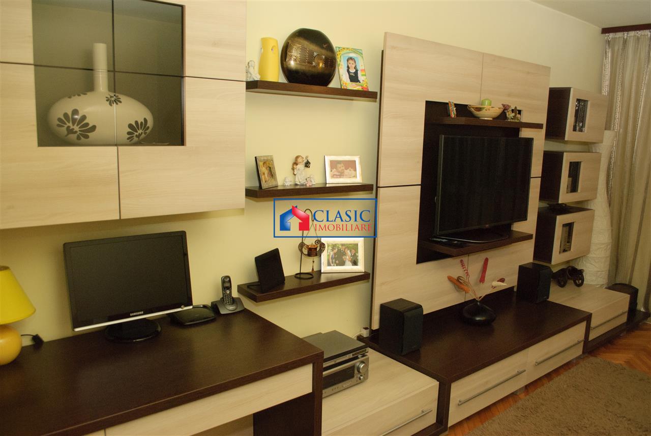 Vanzare Apartament 2 camere decomandat in Manastur, finisat si utilat