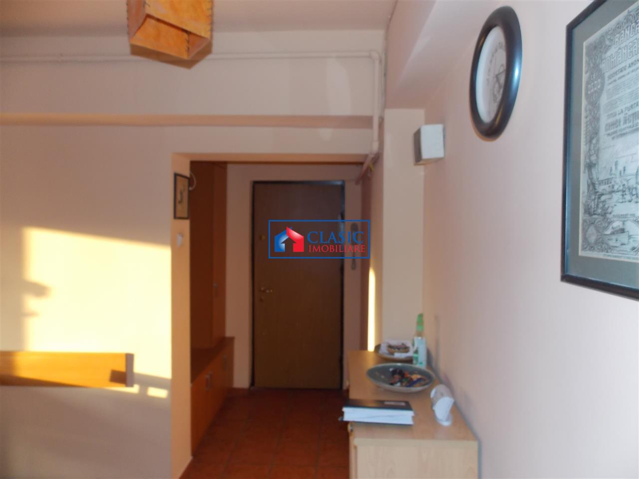 Inchiriere Apartament 3 camere modern zona Centru, Cluj Napoca
