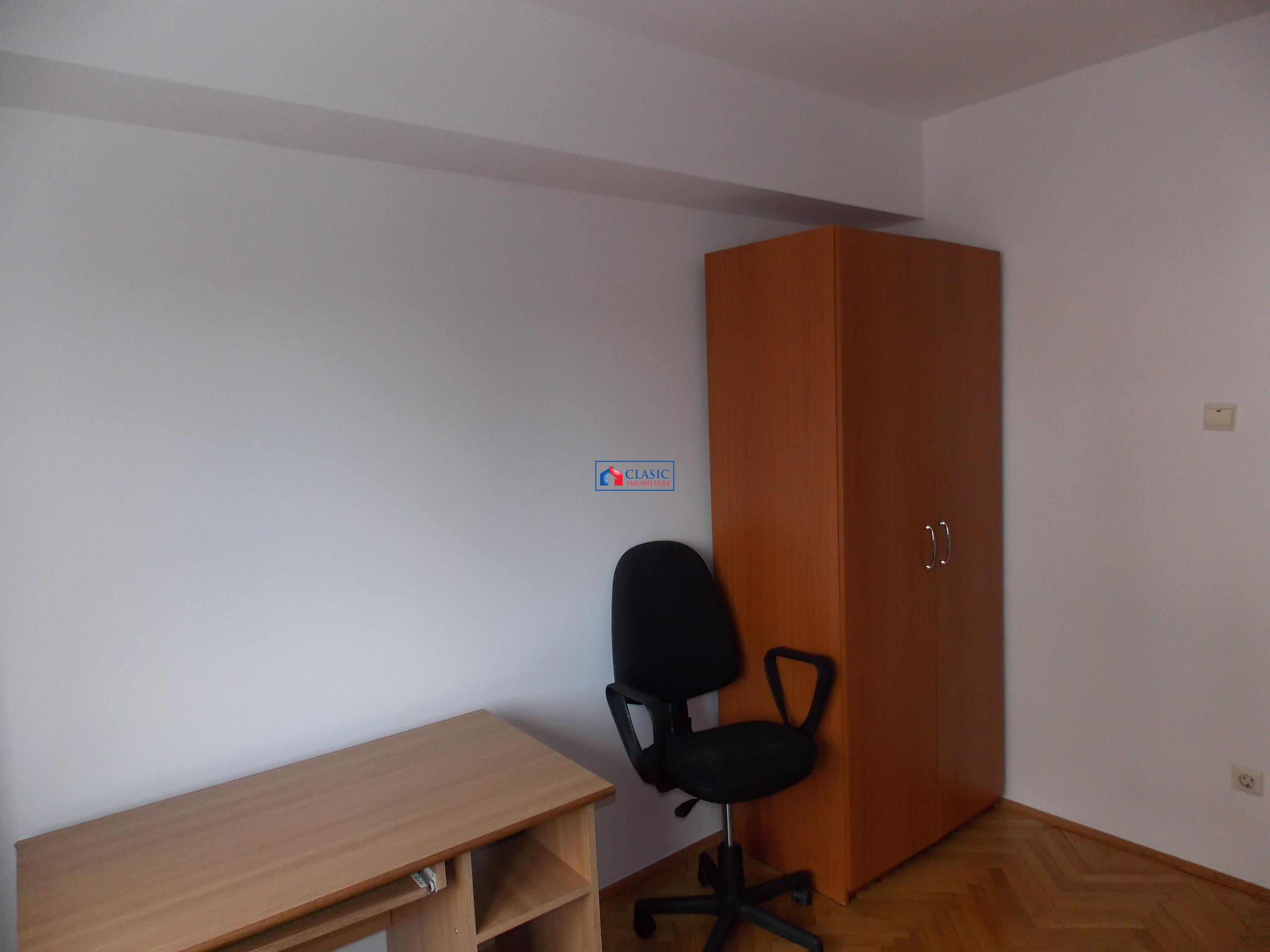 Inchiriere Apartament 4 camere modern in Centru, Cluj Napoca