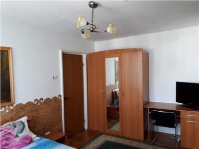 Vanzare apartament 3 camere decomandate in Manastur  Mehedinti