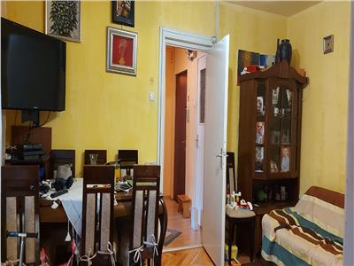 Vanzare apartament 4 camere zona Calea Floresti Manastur, Cluj Napoca