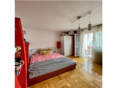 Inchiriere apartament 4 camere modern in Manastur, Cluj Napoca.