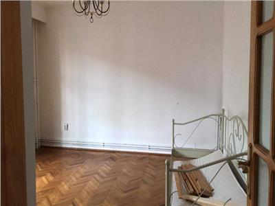 Vanzare apartament 4 camere in Grigorescu  zona Coloane, Cluj Napoca