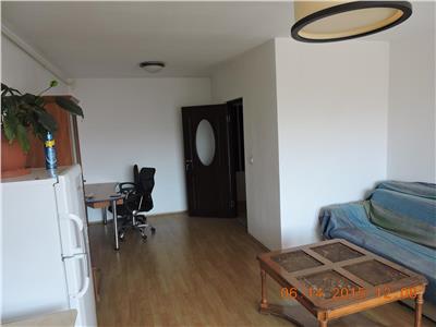 Vanzare apartament 2 camere, 57 mp, mobilat, zona Baciu Petrom
