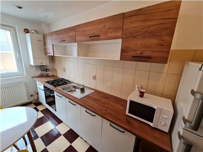 Vanzare apartament 3 dormitoare in Buna Ziua zona Oncos, Cluj Napoca