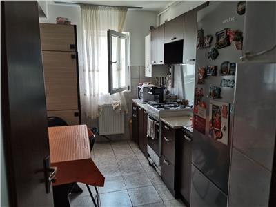 Vanzare apartament 2 camere Floresti zona Atelier Pizza  Jisk