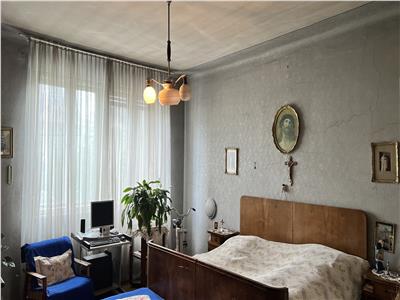 Vanzare apartament 3 camere locatie deosebita in Centru  zona Cinema Florin Piersic, Cluj Napoca