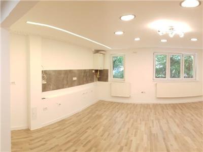 Vanzare apartament 2 camere renovat modern zona BIG Manastur, Cluj Napoca