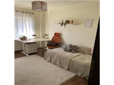 Vanzare apartament 4 camere decomandate  zona Piata Cipariu Gheorgheni, Cluj Napoca