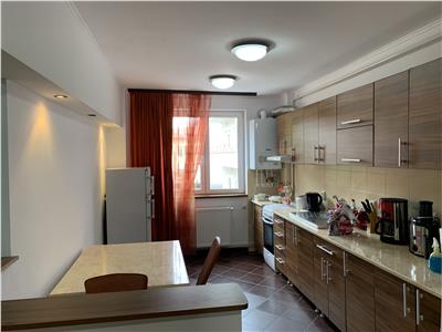 Vanzare apartament 3 camere bloc nou zona Centrala- Hotel Meridian, Cluj Napoca