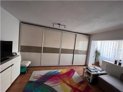 Vanzare apartament 3 camere decomandat zona Biomedica Grigorescu, Cluj-Napoca