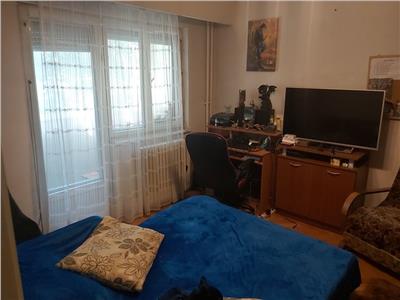 Vanzare apartament 3 camere decomandate in Manastur  zona Mc' Donalds, Cluj Napoca