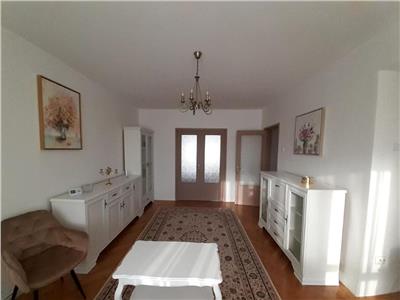 Inchiriere apartament 3 camere decomandate in Andrei Muresanu  zona Piata Engels, Cluj Napoca