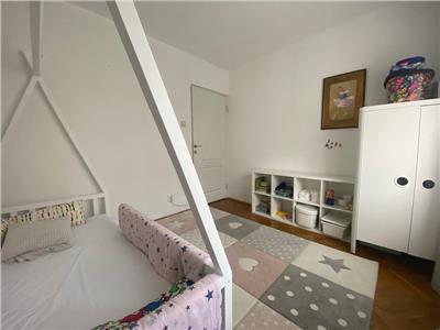 Vanzare apartament 4 camere decomandate in Grigorescu  zona Onisifor Ghibu