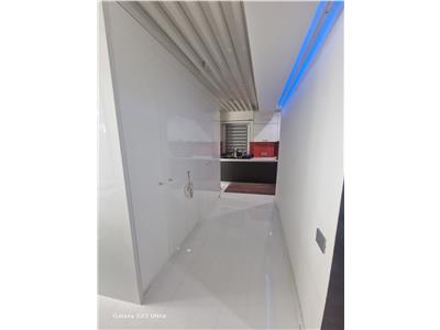 Vanzare apartament 2 camere de LUX bloc nou cu terasa de 60 mp in Centru