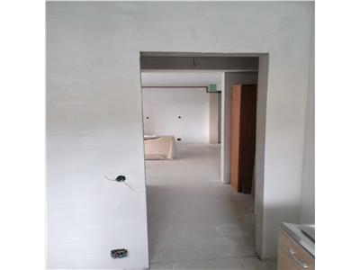 Vanzare apartament 2 camere bloc nou, cu parcare in Baciu  zona Regal