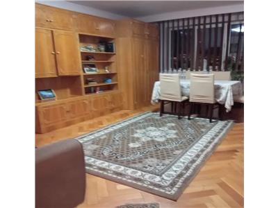 Vanzare apartament 3 camere zona BIG Manastur, Cluj Napoca