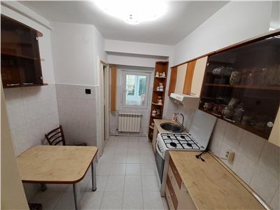 Inchiriere apartament 3 camere decomandat zona Piata Zorilor UMF, Cluj-Napoca