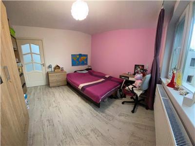 Vanzare apartament 2 camere decomandate in Plopilor  zona Sala Sporturilor