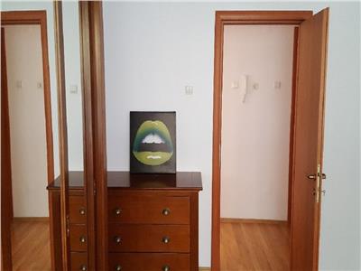 Vanzare apartament 3 camere in zona Grand Hotel Italia Andrei Muresanu, Cluj Napoca