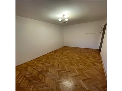 Vanzare apartament 4 camere decomandat Manastur zona BIG, Cluj Napoca