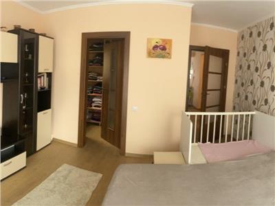 Vanzare apartament 3 camere cu gradina de 200 mp Zorilor zona Eliade, Cluj Napoca