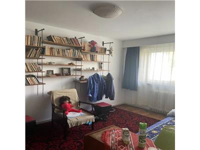 Vanzare apartament 3 camere decomandat Manastur zona Primaverii capat, Cluj Napoca