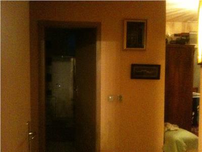 Inchiriere Apartament 3 camere deosebit in  Andrei Muresanu