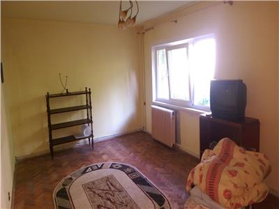 Vanzare Apartament 3 camere decomandat in Gheorgheni, N. Titulescu