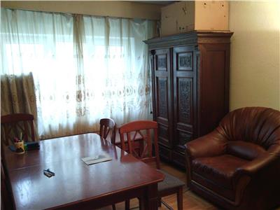 Vanzare Apartament 4 camere in Plopilor, zona linistita