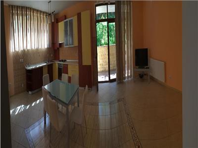 Inchiriere Apartament 3 camere de LUX in Andrei Muresanu