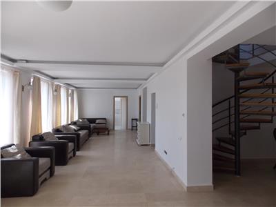 Inchiriere apartament cu 3 camere tip penthouse, bloc nou in Centru  zona NTT Data, Cluj Napoca