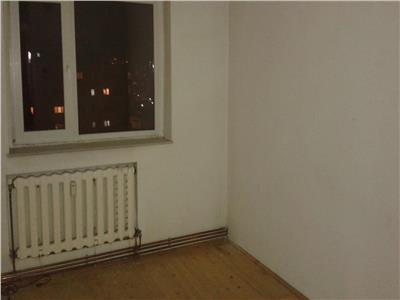 Vanzare Apartament trei camere Marasti-Aurel Vlaicu MOL, Cluj-Napoca