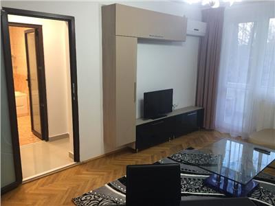 Inchiriere apartament 3 camere modern in Andrei Muresanu