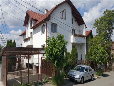 Vanzare casa individuala front la 2 strazi, A.Muresanu, Cluj Napoca