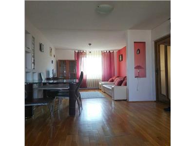 Inchiriere apartament 4 camere in Manastur  strada Negoiu, Cluj Napoca