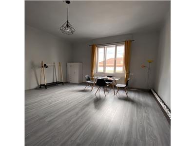 Inchiriere apartament 3 camere modern in Centru  zona Motilor, Cluj Napoca