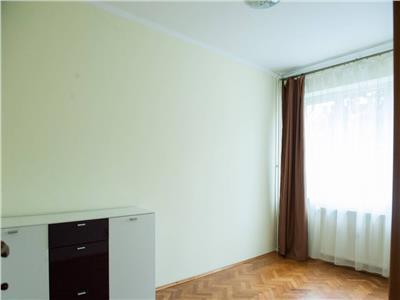 Vanzare Apartament 4 camere modern in Andrei Muresanu