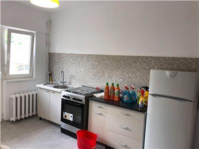 Inchiriere Apartament sau birou 4 camere decomandate in Grigorescu