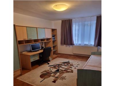 Inchiriere apartament 3 camere modern in Plopilor, Cluj Napoca