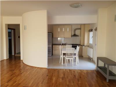 Inchiriere apartament 4 camere modern in Andrei Muresanu  zona Becas