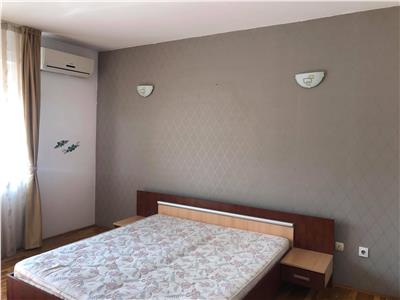 Inchiriere apartament 3 camere modern in Andrei Muresanu