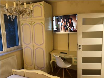 Inchiriere apartament 3 camere modern in Grigorescu  zona Coloane, Cluj Napoca
