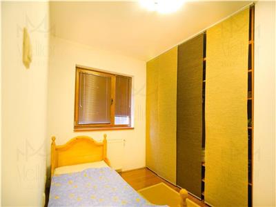 Inchiriere apartament 3 camere modern in Andrei Muresanu  zona Engels, Cluj Napoca